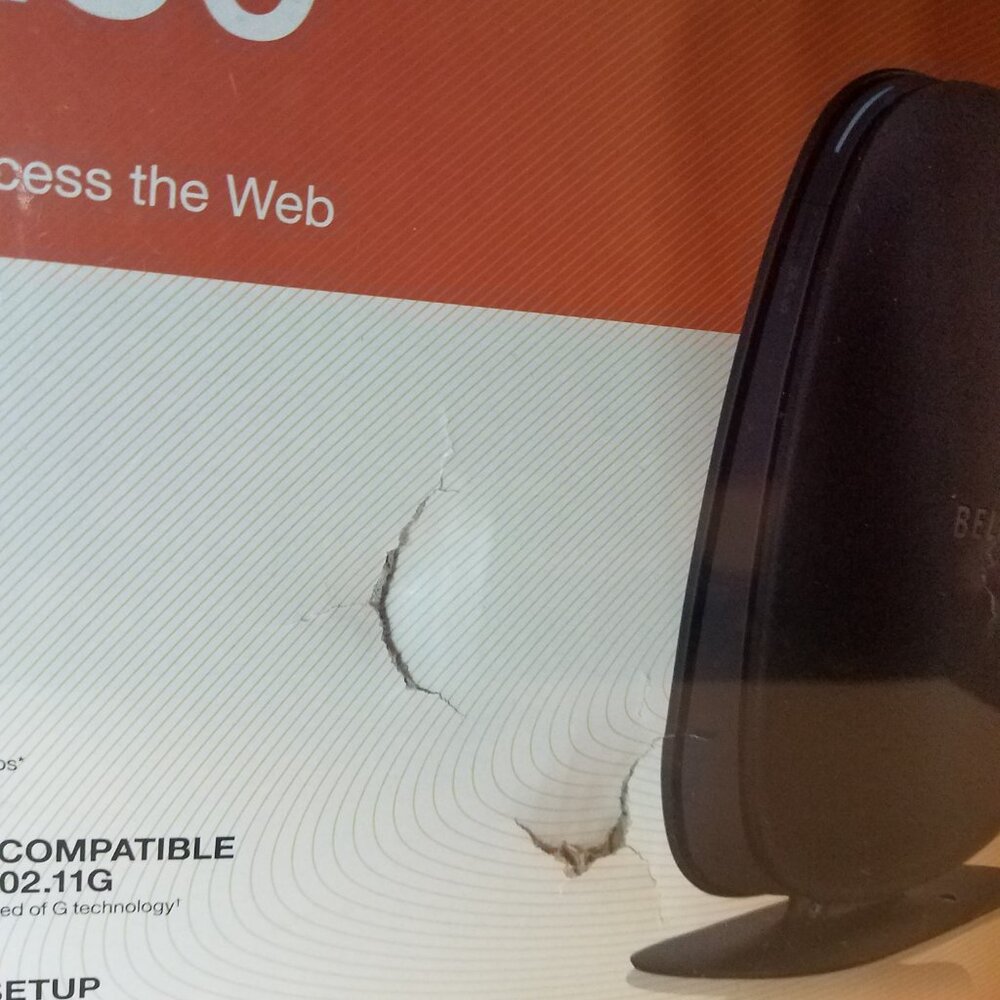 Belkin N150 Wireless Wi-Fi N Router - Picture 4 of 5